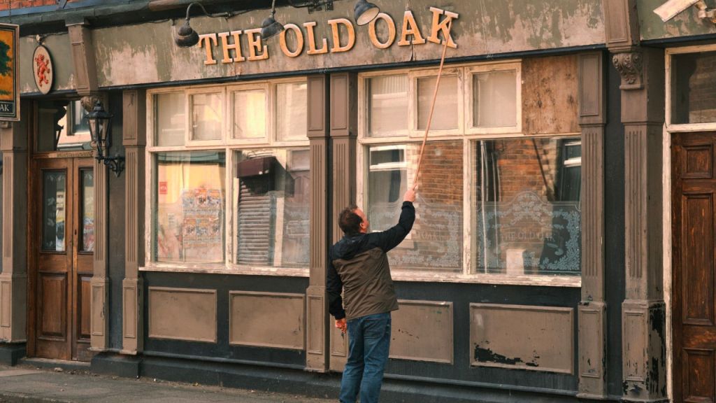 the-old-oak-recensione-film-copertina